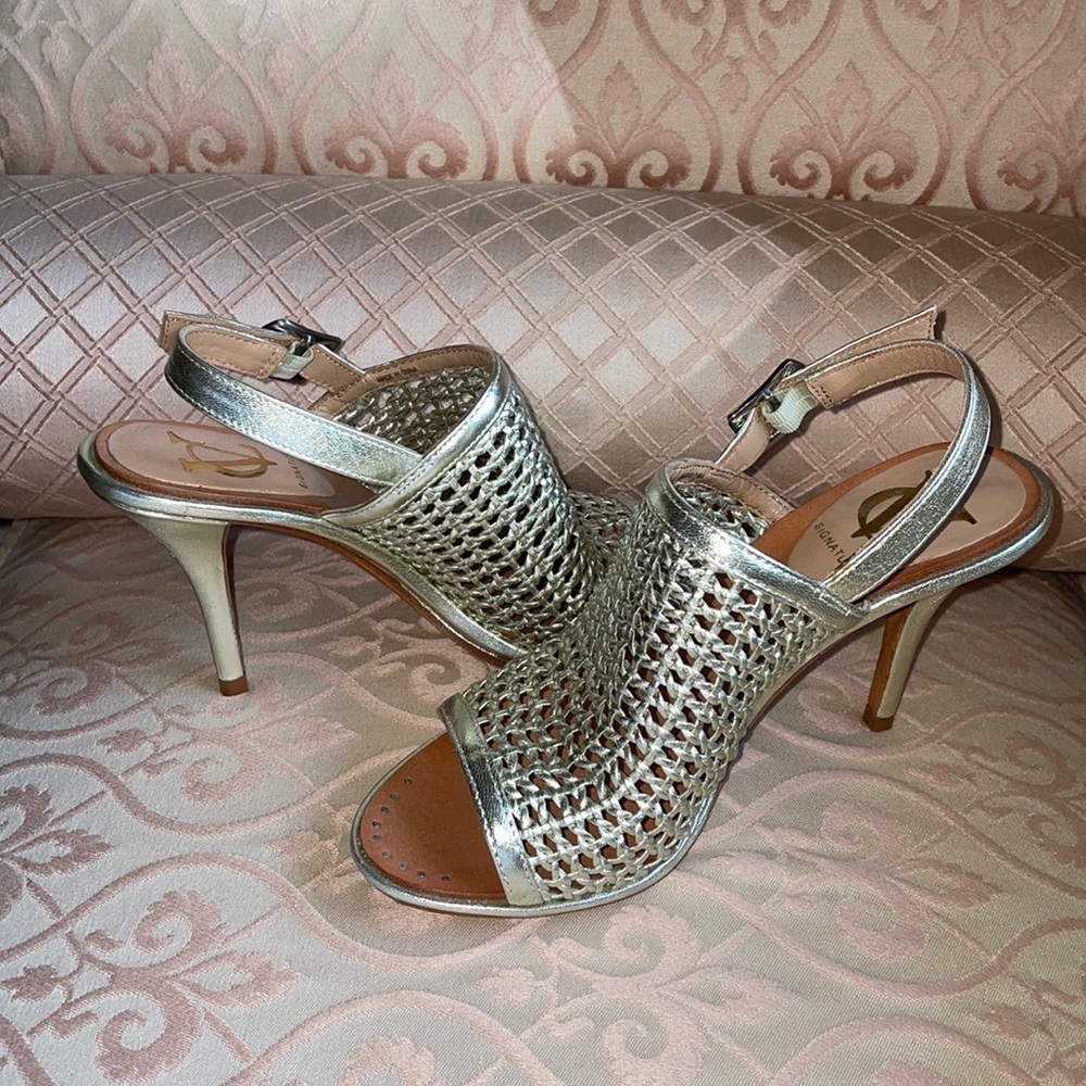 Vince Camuto VI- Peeka Bright Gold Nappa Lux sling back heel